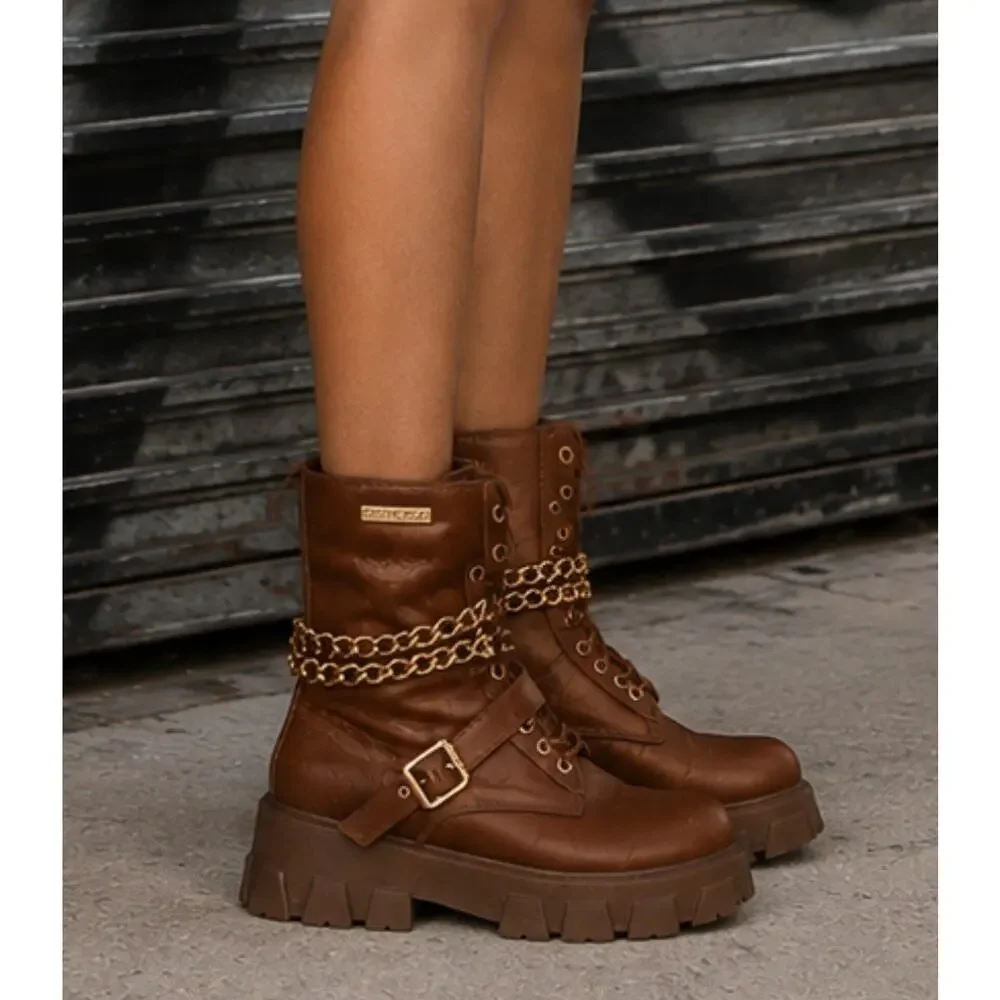 Rocawear Women’s Size 7 Brown Combat Boots Y2K Chain Buckle Platform Lug Sole